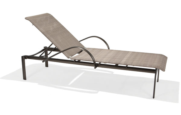 CHAISE LOUNGE